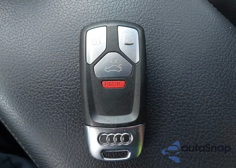 2019 Audi A4 40 Premium/40 Titanium Premium из США, поврежденный, VIN WAUGMAF42KN015248